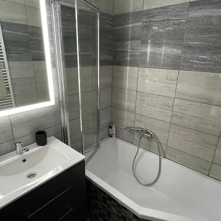 Apartment Modern In Center Of - Boncart *