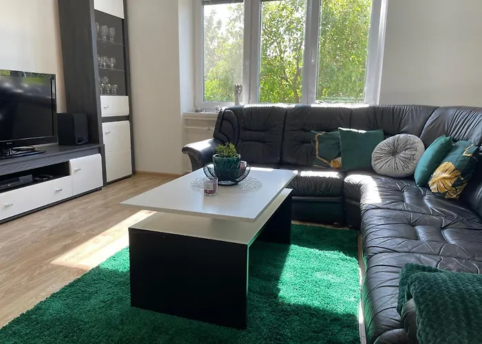 Modern In Center Of - Boncart *